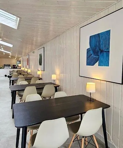 Wczasowa 8 Aparthotel 4*